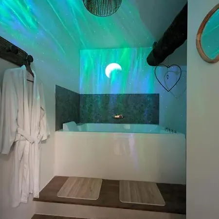 La Galatee, Balneo Et Sauna Privatifs * Saint-Saturnin-les-Avignon
